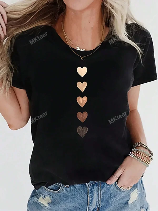 Plus Size Fashion Must Have Tee With Gradient Heart Prints For Stylish Curves