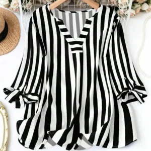 Plus Size Woman Fashion Spring Plaid T-shirt V-neck Jumper Light Breathable Tops European and American Style Beach Travel Clothe